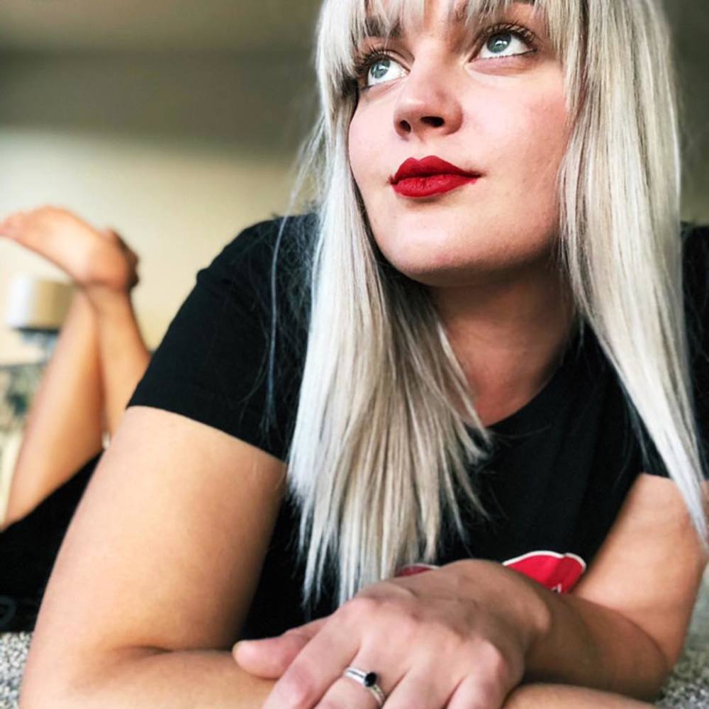 Meet your Posher, Hannah